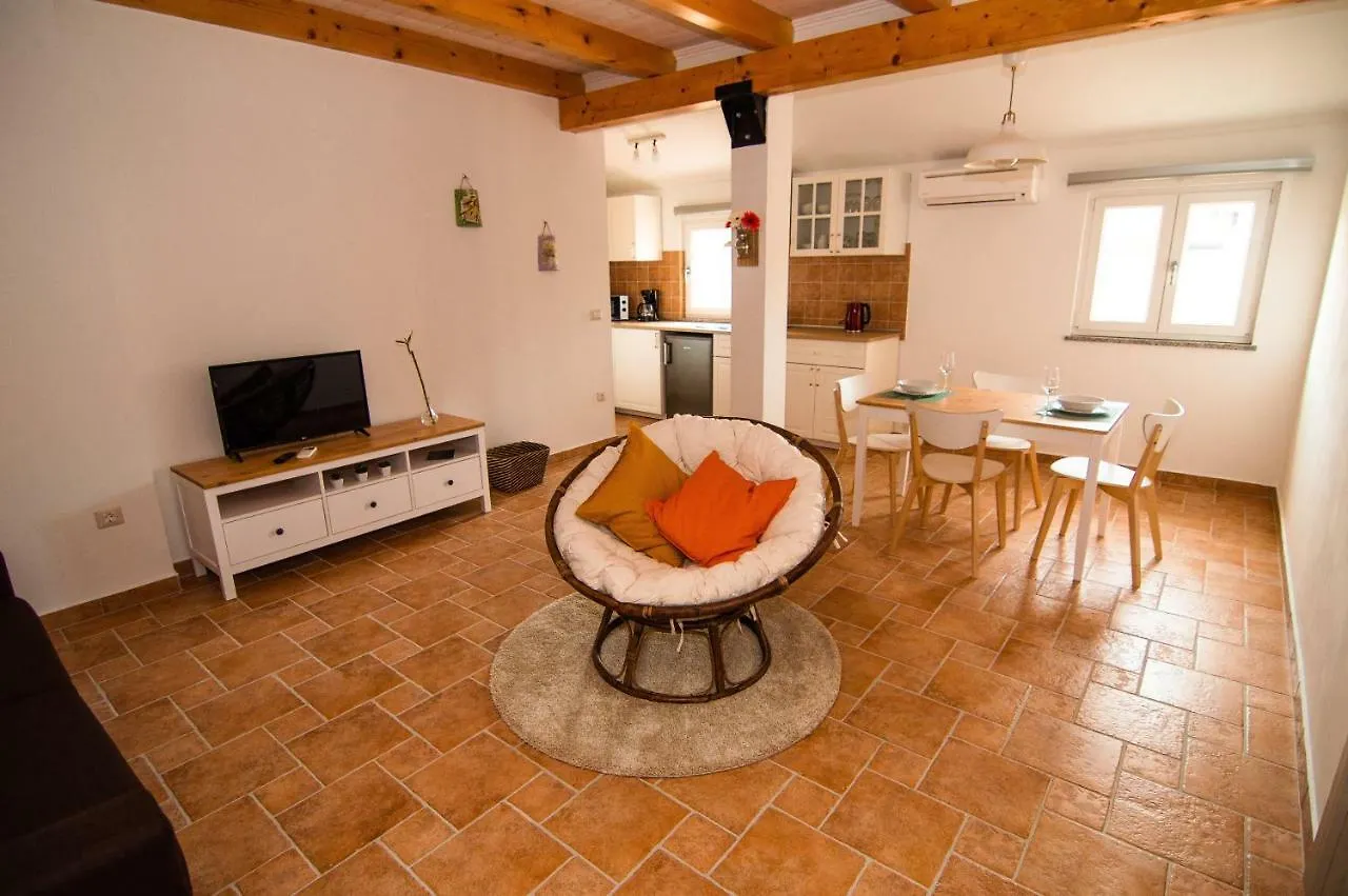 Apartment Mama Residence Rovinjsko Selo Croatia